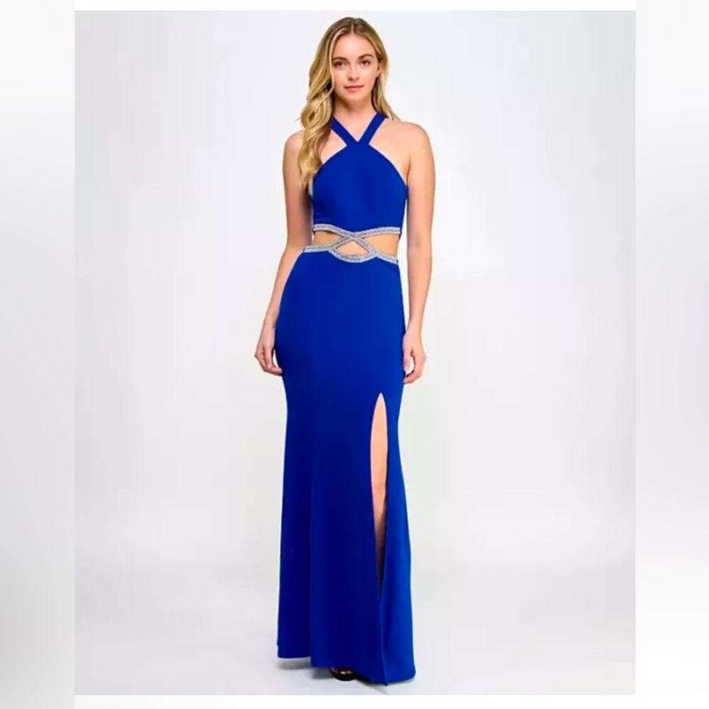 Speechless Juniors' Embellished Cutout Halter Gown Size 3